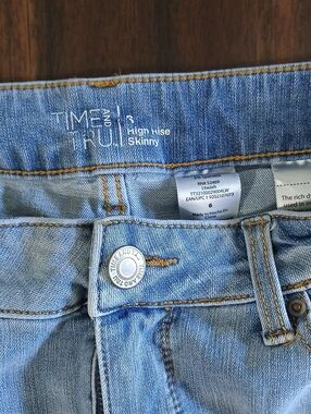 Time and Tru Light Blue High-Rise Skinny Jeans
